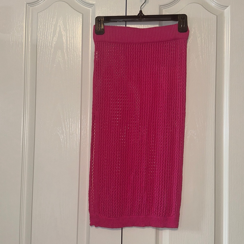Cover up 2 pieces pink top and Skirt with Side Slip Size Small - Picture 3 of 12